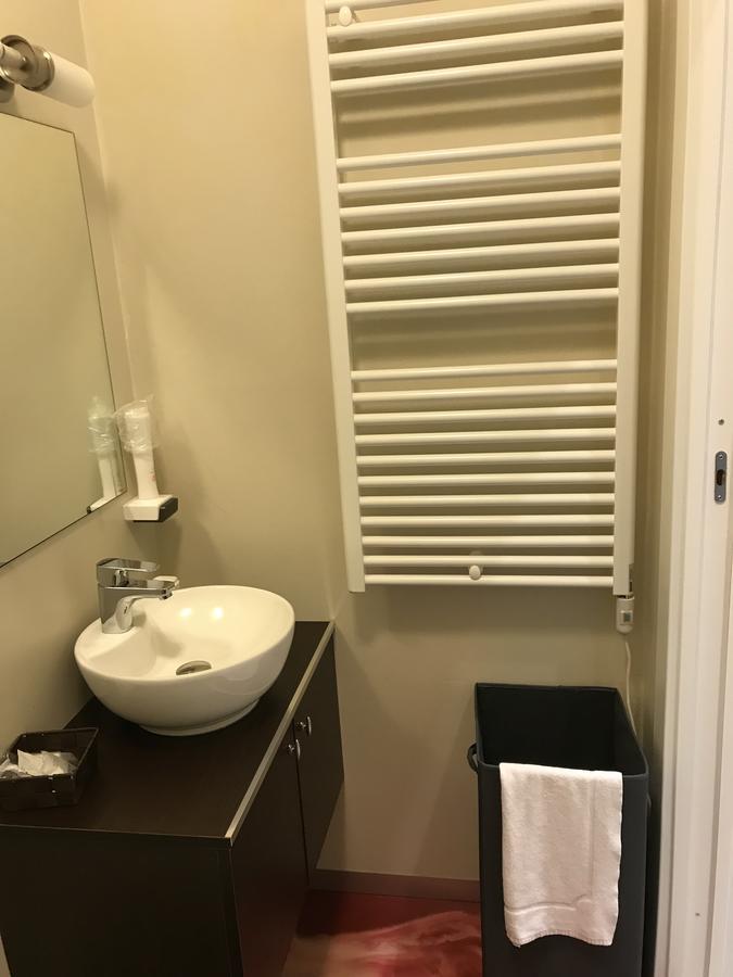 Hotel Elys Pieve Emanuele Ngoại thất bức ảnh