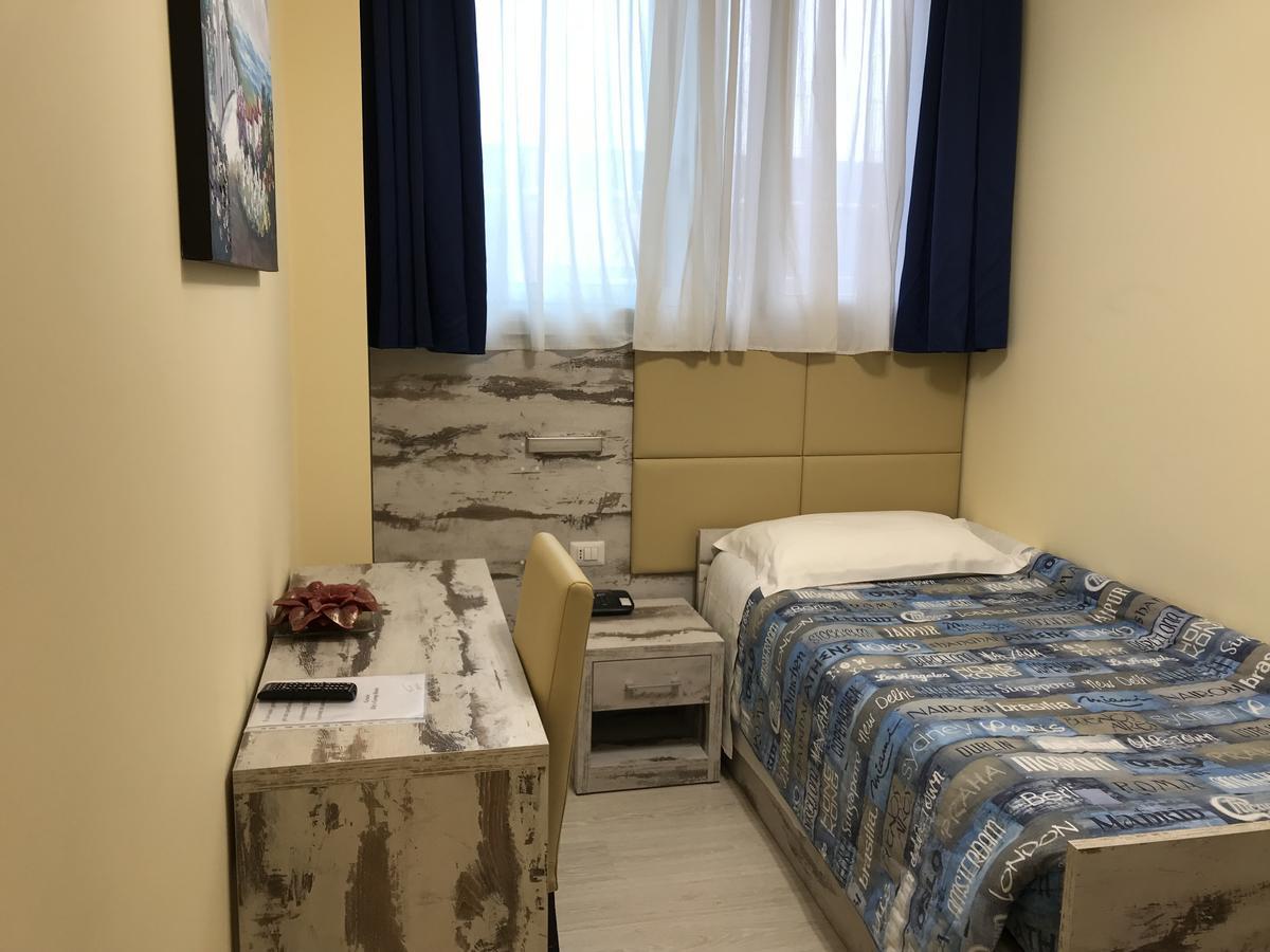 Hotel Elys Pieve Emanuele Ngoại thất bức ảnh