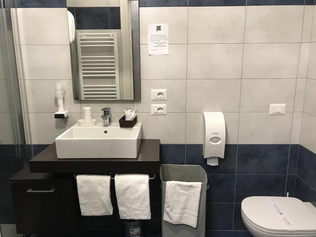 Hotel Elys Pieve Emanuele Ngoại thất bức ảnh